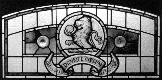 Hawthorn Rotha Entrance transom002